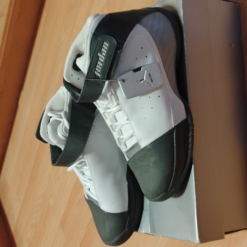Men's 2005 Air Jordans Team Strong